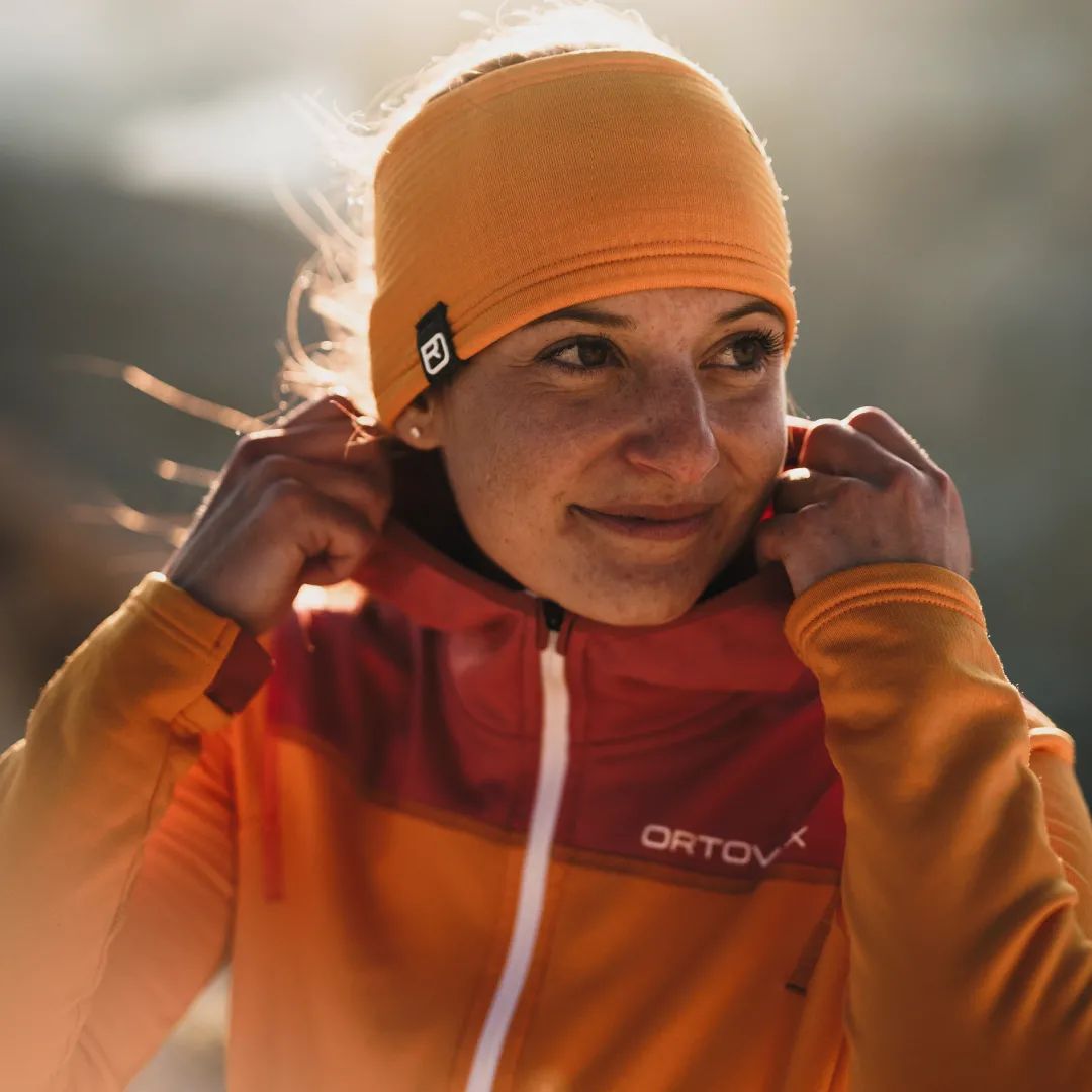 Discount ORTOVOX FLEECE LIGHT HOODY W wildberry