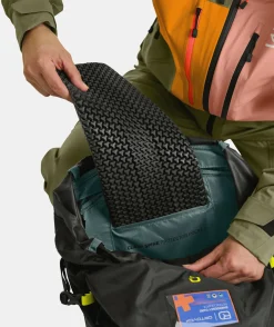 Outlet ORTOVOX RAVINE 32 S blackraven