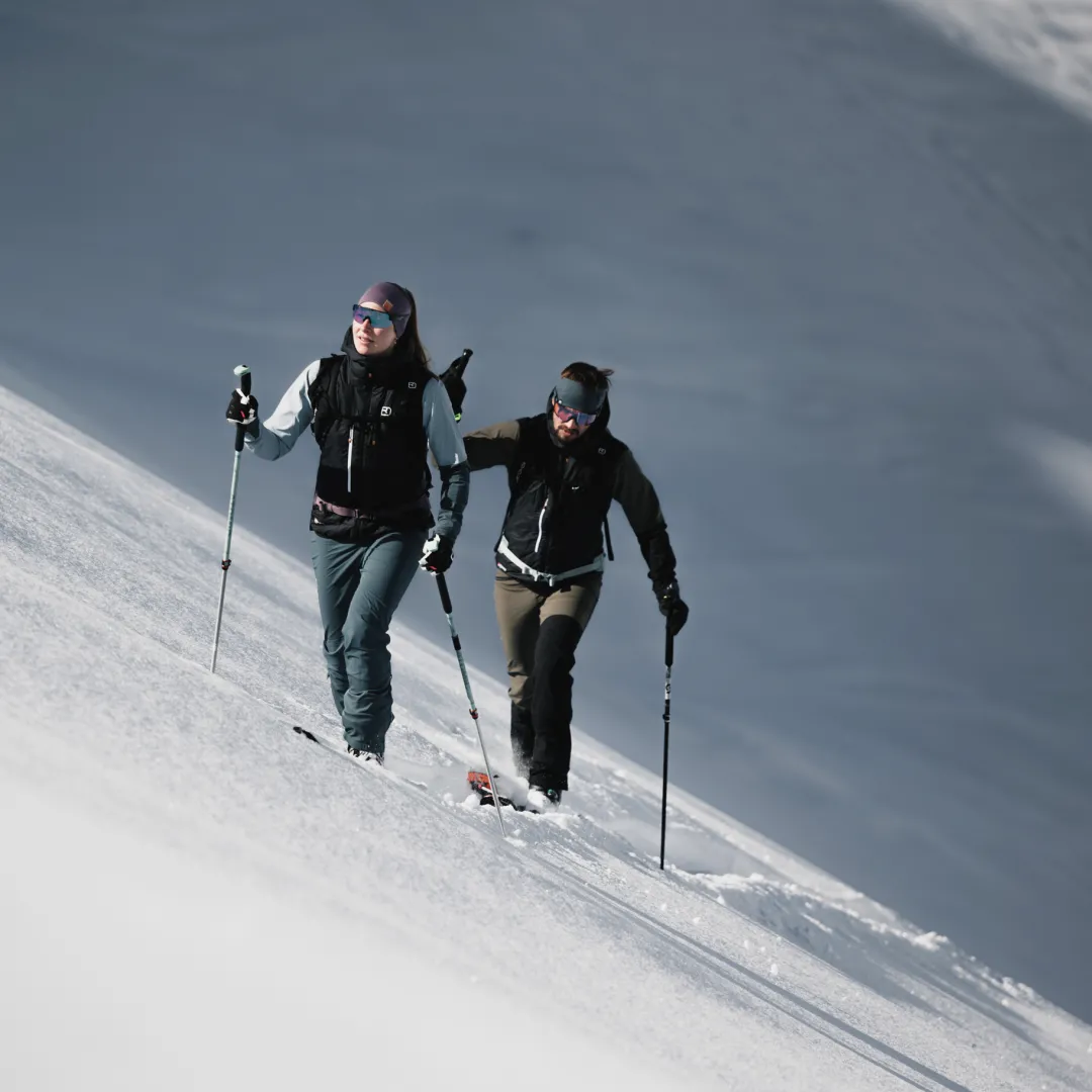 Online ORTOVOX SWISSWOOL PIZ BOÈ VEST W blackraven